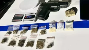 Formiga: Dupla &eacute; presa por tr&aacute;fico de drogas e corrup&ccedil;&atilde;o de menor