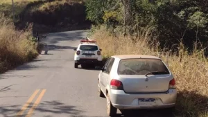 Ita&uacute;na: PM recupera ve&iacute;culo furtado