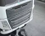 Carretas estacionadas são alvos de furto nas ruas de Itaúna