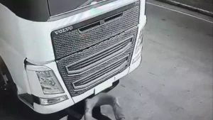 Carretas estacionadas s&atilde;o alvos de furto nas ruas de Ita&uacute;na