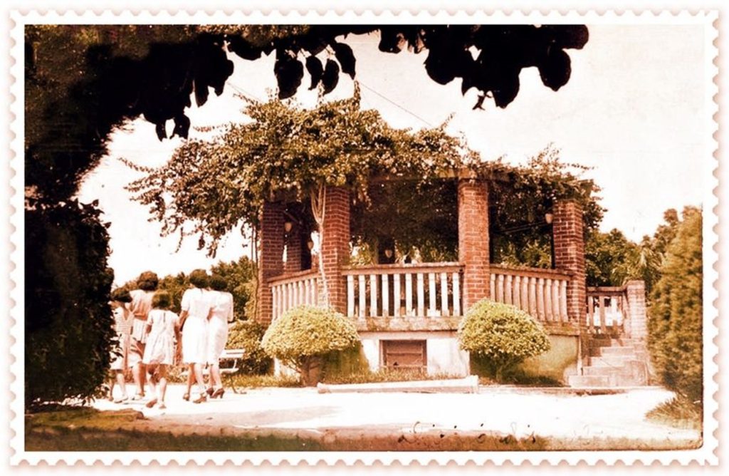 Coreto da Antiga praça da Estação - foto publicada e colorizada por Salete Micheline
