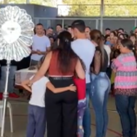 Familiares e amigos lamentam a morte de Zé Braz