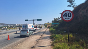 Idosa &eacute; atropelada por moto em Nova Serrana