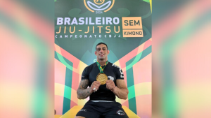 Atleta de Divin&oacute;polis conquista medalha de ouro no Campeonato Brasileiro de Jiu-Jitsu