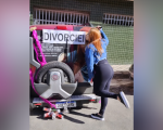 Divinópolis: mulher faz carreata para comemorar divórcio