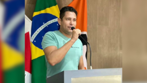 Justi&ccedil;a determina que Washington Moreira assuma lugar de Z&eacute; Braz na C&acirc;mara de Divin&oacute;polis