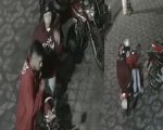 Vídeo: Dupla furta moto no bairro Sidil, em Divinópolis