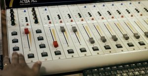 Minist&eacute;rio das Comunica&ccedil;&otilde;es prorroga prazo para regulariza&ccedil;&atilde;o de esta&ccedil;&otilde;es de radiodifus&atilde;o e ancilares