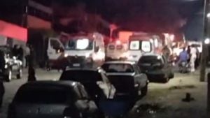 &Ocirc;nibus perde freio e deixa feridos no Campina Verde, em Divin&oacute;polis