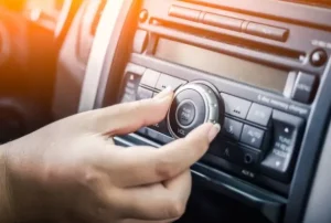 R&aacute;dio &eacute; a m&iacute;dia mais confi&aacute;vel entre os adultos, aponta pesquisa