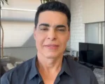 VÍDEO: Cantor divinopolitano relembra o dia que conheceu Silvio Santos