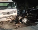Carro colide com caminhão próximo ao Batalhão da Polícia, em Formiga