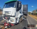 Formiga: Homem fica gravemente ferido após colisão entre moto e carreta na BR-354