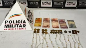 Divin&oacute;polis: PM prende jovem com 52 pedras de crack ap&oacute;s den&uacute;ncia