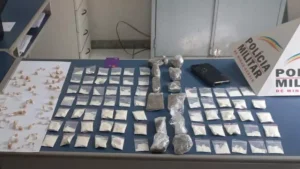 S&atilde;o Gon&ccedil;alo do Par&aacute;: Motociclista &eacute; preso com mais de 100 pedras de crack e coca&iacute;na