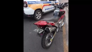 Divinópolis: Motociclista é preso após realizar manobras perigosas na av. Paraná