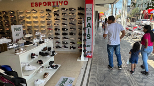 Comércio em Divinópolis terá horário especial para o Dia dos Pais