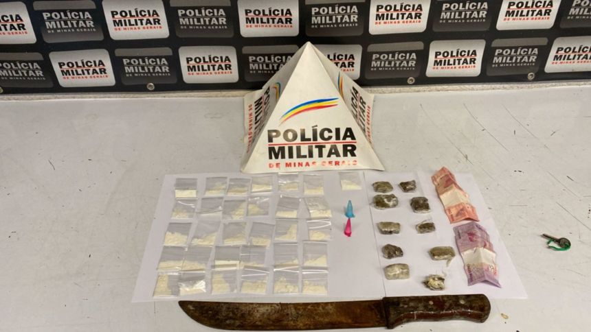 Homem amea&ccedil;a familiares e &eacute; preso com drogas e fac&atilde;o enferrujado em Divin&oacute;polis