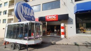 Estúdio móvel da rádio Nova Sertaneja está AO VIVO diretamente da Croc Coxinha