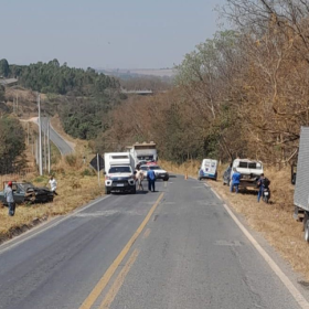Homem é atropelado enquanto aguardava um guincho