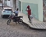 Vídeo: Bandidos furtam moto no Planalto, em Divinópolis