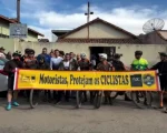 Ciclistas de Divinópolis fazem ato por mais segurança após morte de jovem
