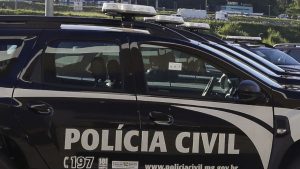 Homem é preso em flagrante por espancar esposa grávida no Vale do Jatobá