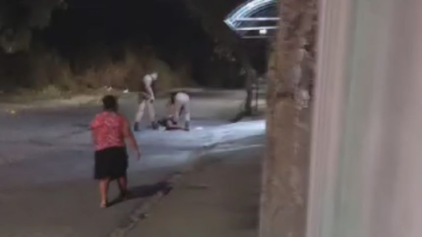 Divin&oacute;polis: Jovem em surto teria usado coca&iacute;na antes de agredir militares, diz PM