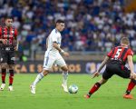 Leão recebe a Raposa que só está pensando no Boca Jrs. Vitória x Cruzeiro. O Portal BH 24 horas e a Minas FM transmitem.