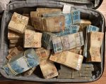 PF apreende mais de R$ 500 mil em mala no Aeroporto da Pampulha, em BH; dupla é detida