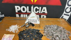 Sobrinho de Roni Peixoto é preso em bairro de BH ‘tomado’ pela guerra do tráfico
