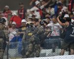 Torcedores do San Lorenzo são detidos após confronto com a PM na Arena MRV