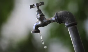 Cinco bairros de Divin&oacute;polis podem ficar sem &aacute;gua nesta ter&ccedil;a (15)