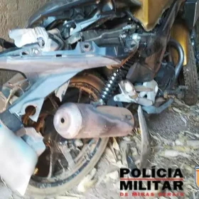 Papagaios: Motociclista fica gravemente ferido ao bater contra poste na MG-431