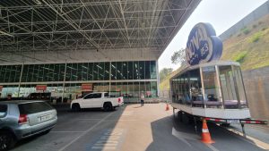 Acontece nesta sexta-feira o est&uacute;dio m&oacute;vel da r&aacute;dio Nova Sertaneja em dose dupla com o Mart Minas e Evolua Energia