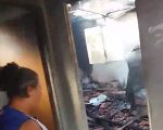 Vídeo: Fogo destrói casa em Cajuru e bíblia não se queima