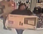 Idosa de 65 anos tem carteira furtada e sofre golpe com cartão de crédito em Divinópolis