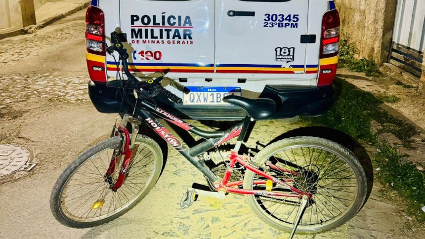 Homem &eacute; preso com bicicleta furtada usada como 'pagamento' de drogas em Divin&oacute;polis