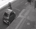 Vídeo flagra momento em que jovem é atropelada por motociclista com CNH vencida e morre em BH