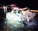 Mulher morre após carro bater de frente com caminhão na BR-262, em Luz