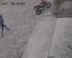 VÍDEO: Câmera de segurança flagra furto de moto no Jardim das Oliveiras