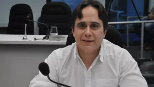 Dr. Delano &eacute; eleito vereador em Divin&oacute;polis