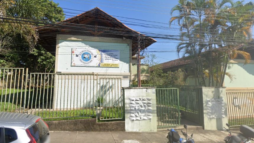 Briga entre alunos vira caso de pol&iacute;cia em escola de Divin&oacute;polis