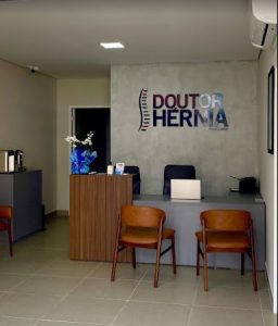 Dr H&eacute;rnia chega em Divin&oacute;polis como refer&ecirc;ncia em tratamentos de coluna