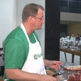 Evento no parque de exposi&ccedil;&otilde;es marca lan&ccedil;amento do Mega Feir&atilde;o de Veiculos SICREDI
