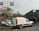Acidente com um caminhão e dois carros deixa ferido na MG-164 em Samonte