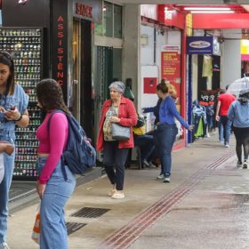 SINCOMERCIO comenta impactos da redução da jornada de trabalho no setor varejista