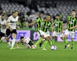 Coelho terá mais uma chance de colar no G4. América x Coritiba