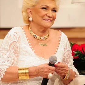 Mansão de Hebe Camargo vai a leilão, mas não recebe lances