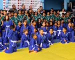 Divinópolis: escola sedia aulas de judô gratuitas para 100 crianças